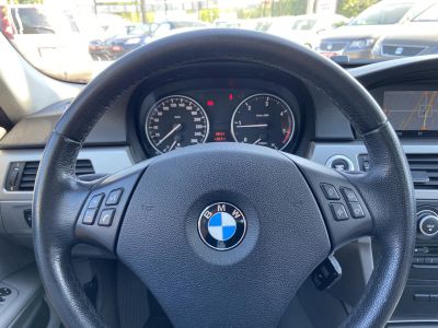 BMW 318d Magyar! Navi Bluetooth Tükörbehajtás 155ekm.!