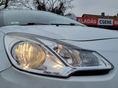 CITROEN DS3 1.6 e-HDi DStyle Digitklíma Tempomat Félbőr sportbelső Téli-Nyári gumi Végig vezetett szervizköny