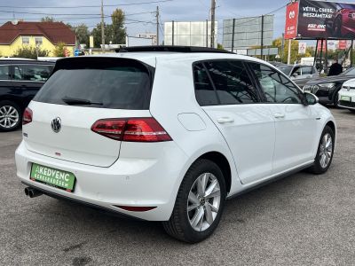 VOLKSWAGEN GOLF VII 1.4 TSI GTE Plug-In-Hybrid DSG Napfénytető. Zöld rendszám. 2 gyári töltőkábel. Friss olaj szerviz!