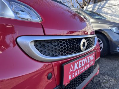 SMART FORTWO 1.0 Micro Hybrid Drive Pure Softouch COUPE 92e km. panoráma tető. frissen szervizelt