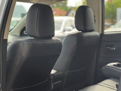 MITSUBISHI OUTLANDER 2.0 MIVEC Instyle Navi 4WD CVT