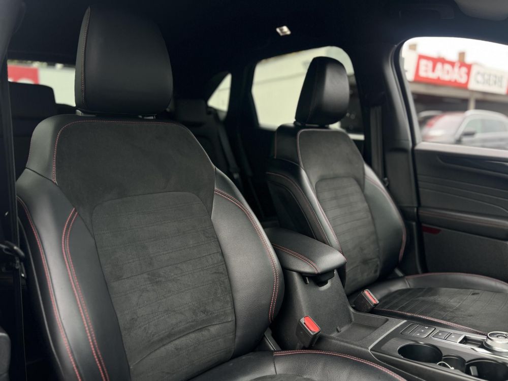 FORD KUGA 2.5 PHEV ST-Line X CVT