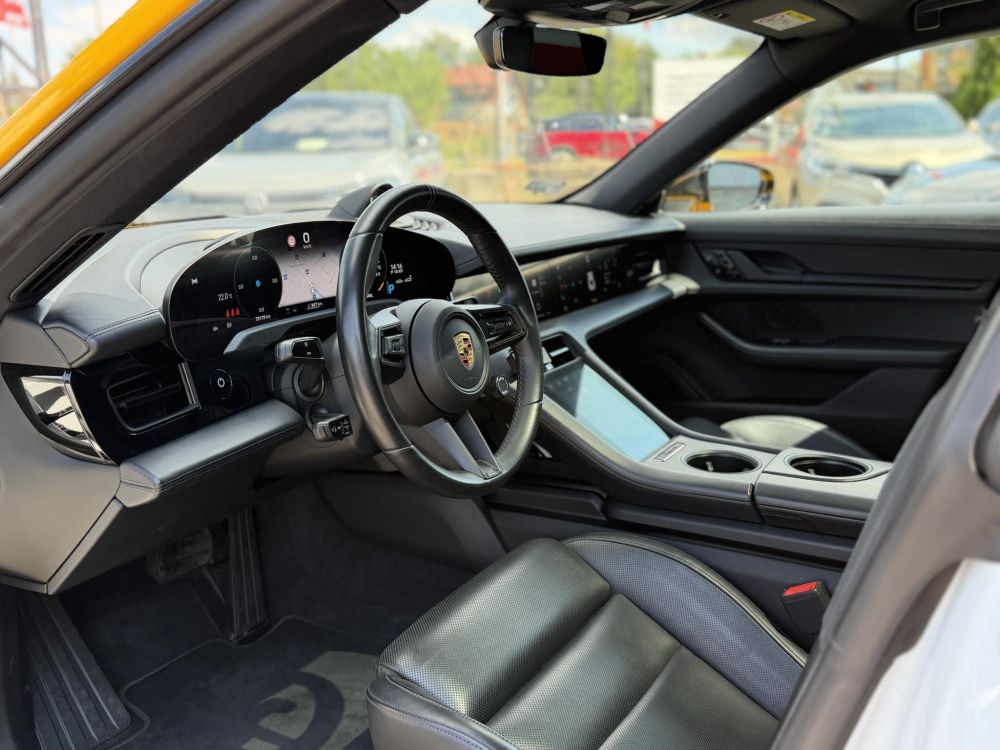 PORSCHE TAYCAN 4S Battery plus. 73e km. ülésszellőztetés. masszázs. légrugó. passenger DISPLAY!