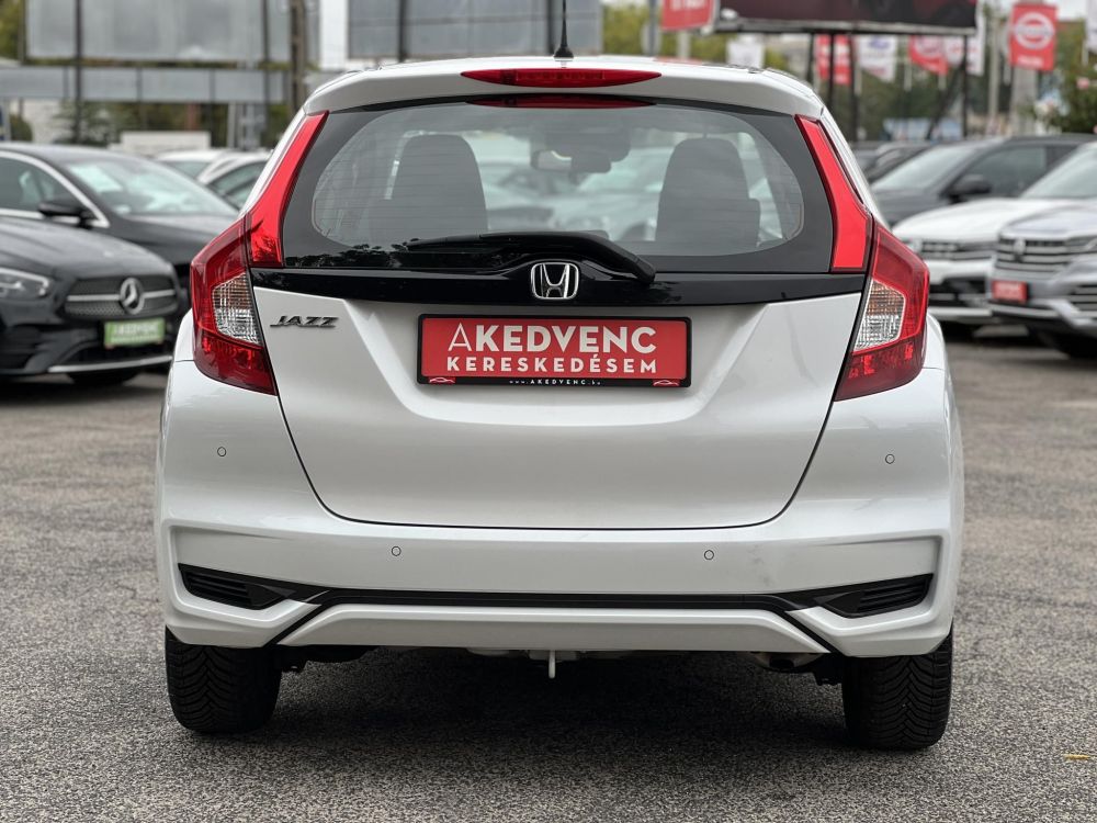HONDA JAZZ 1.3 Comfort M.o.-i. 1.tul. Márkaszervizelt!