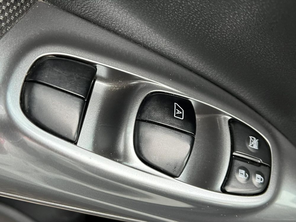 NISSAN JUKE 1.6 Acenta Klíma Navigáció Friss vizsga!