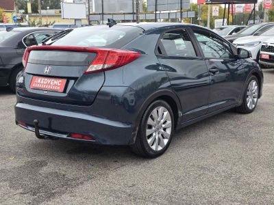 HONDA CIVIC 2.2 CTDi Executive Tempomat Kamera Vonóhorog Digitklíma 4-5L/100km!