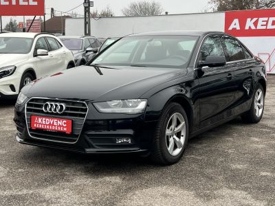 AUDI A4 2.0 TDi Klíma Tempomat Bluetooth 142e km!