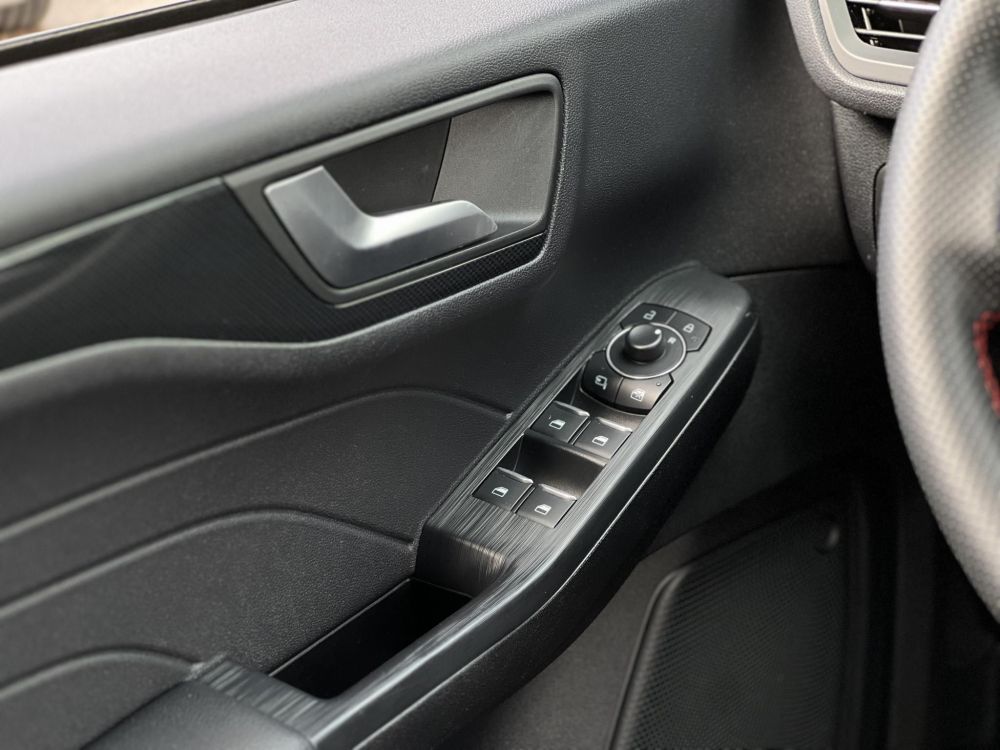 FORD KUGA 2.5 PHEV ST-Line X CVT 58e km. Carplay