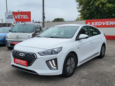 HYUNDAI IONIQ hybrid 1.6 GDi Comfort DCT 89e km. LED Tempomat Sávtartó Carplay Kamera Bluetooth