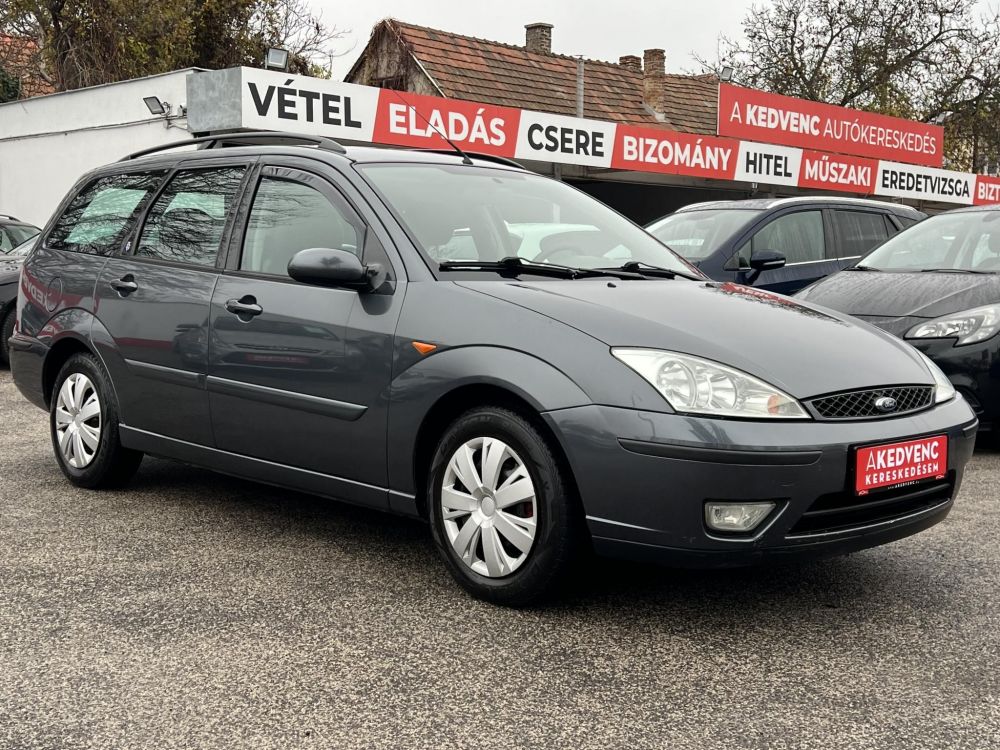 FORD FOCUS 1.6 Ghia Friss vizsga vonóhorog bőr belső!
