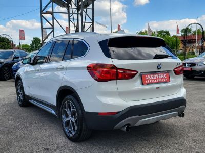 BMW X1 sDrive28i (Automata) 56e km. vaj bőrbelső. memória. kamera