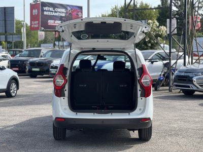 DACIA LODGY 1.6 SCe Ambiance (7 személyes ) Magyarországi. Gyári fényezés. Végig vezetett szervizkönyv!