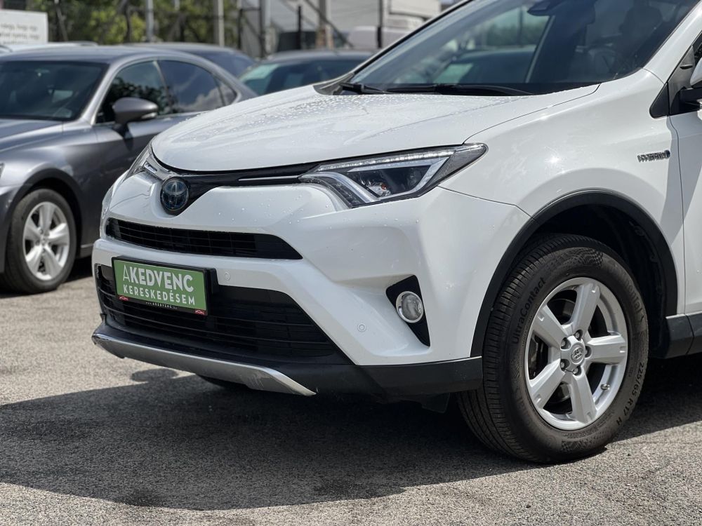 TOYOTA RAV 4 Rav4 2.5 Hybrid Executive e-CVT 4WD összkerékhajtás. végig márkaszervizelt!