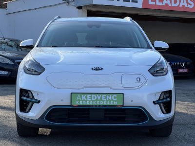 KIA NIRO e-Niro 64kWh Platinum 400+km hatótáv. Bőr. ülésszellőztetés. CARPLAY. stb