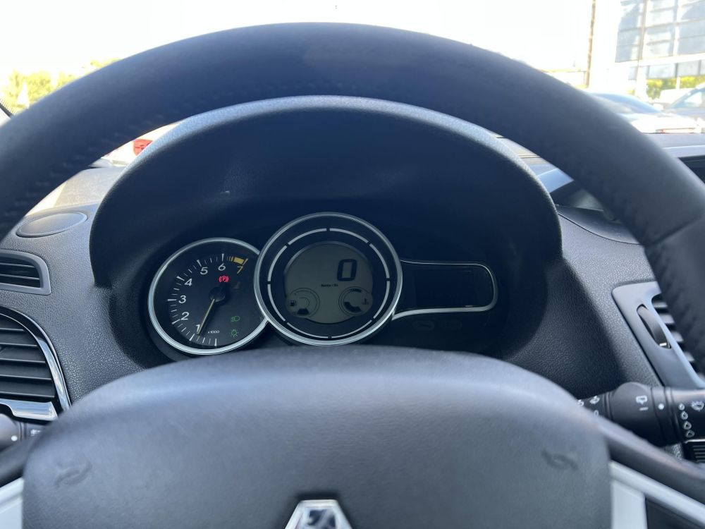 RENAULT MEGANE 1.6 Expression Magyarországi Tempomat Digitklíma 4x.elablak
