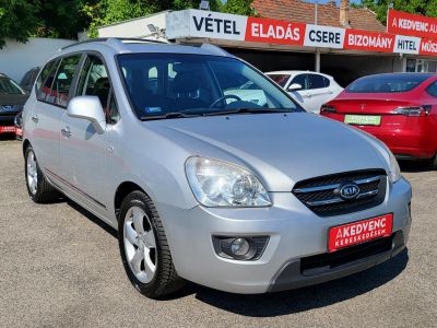 KIA CARENS 2.0 LX 7 személyes Napfénytető Digitklíma Félbőr Tolatóradar Szervizelt!
