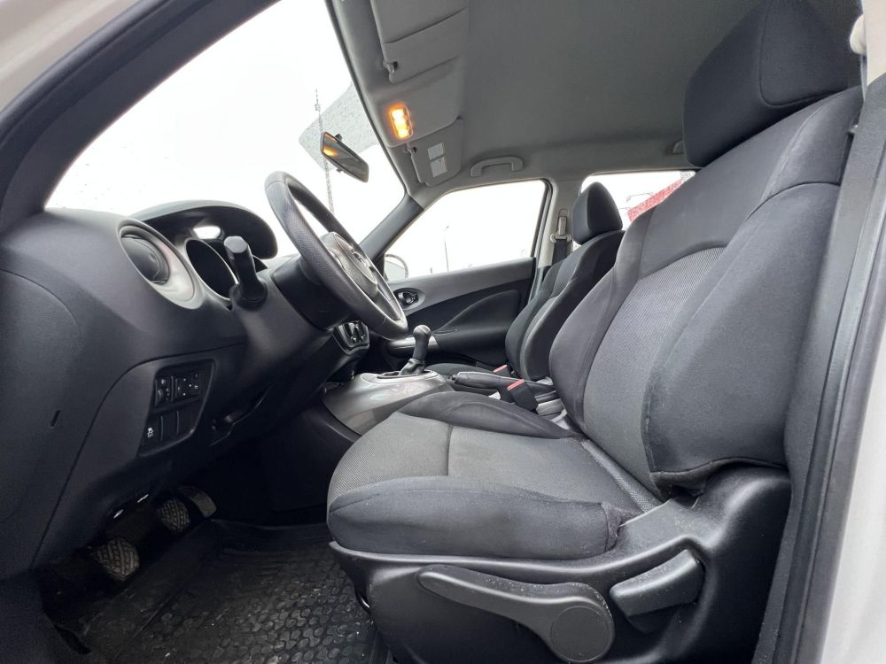 NISSAN JUKE 1.6 Acenta Klíma Navigáció Friss vizsga!