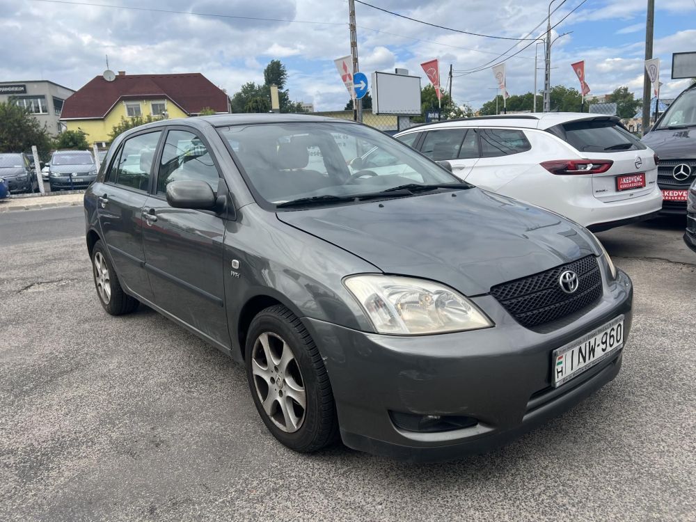 TOYOTA COROLLA