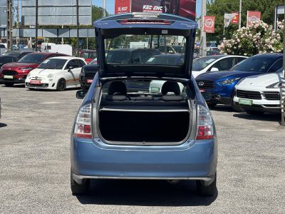 TOYOTA PRIUS 1.5 HSD (Automata) 4 évszakos gumik. Zsuffa Bélánál cserélt akkumulátor!