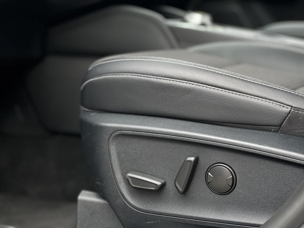 FORD KUGA 2.5 PHEV Titanium CVT 37e km. kitűnő állapot!