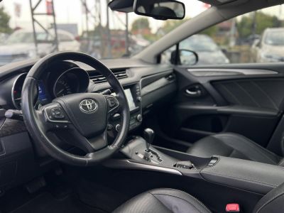 TOYOTA AVENSIS Touring Sports 2.0 Executive CVT Magyarországi. Gyári fényezés. Végig vezetett szervizkönyv!