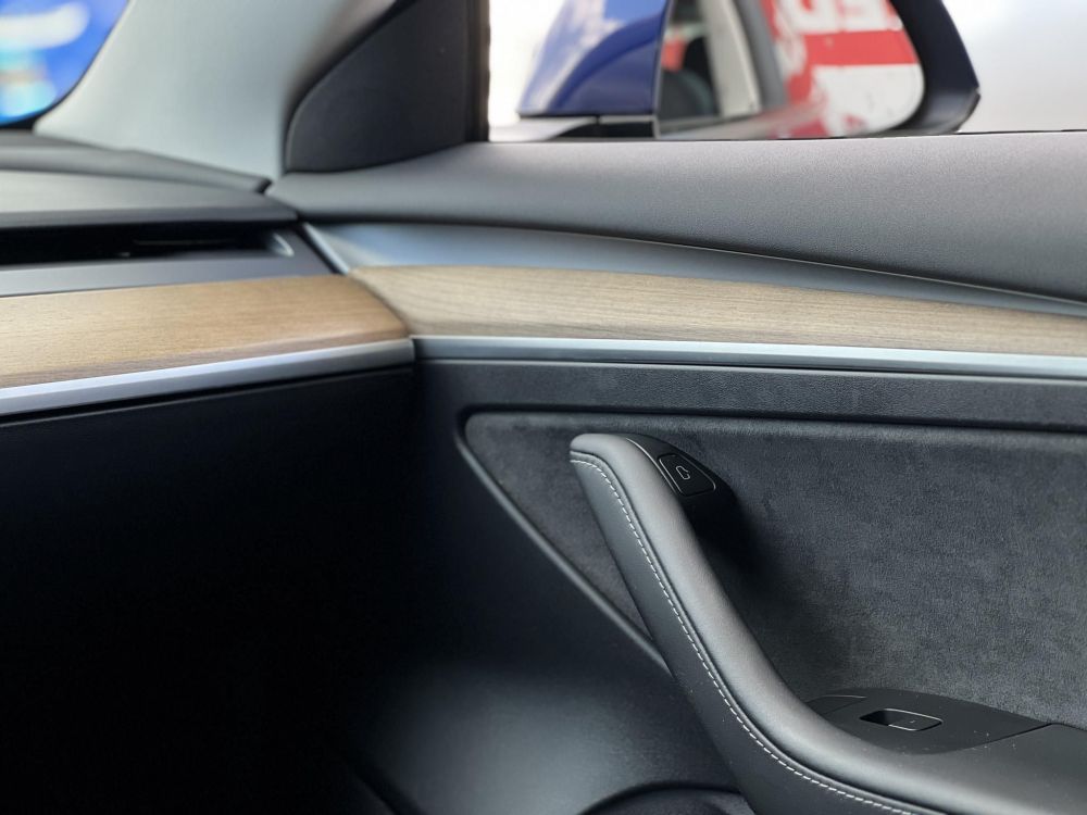 TESLA MODEL 3 Long Range AWD (Automata) 90e km. mátrix LED. hőszivattyú. garanciális!