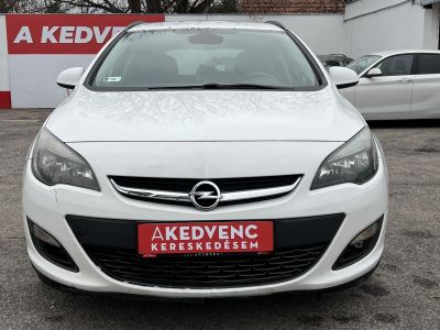 OPEL ASTRA J 1.6 Selection Klíma Tempomat Bluetooth Új kuplung! Téli/nyári garnitúra!