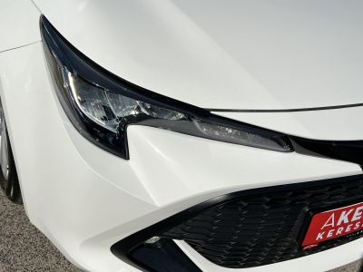 TOYOTA COROLLA 1.8 Hybrid Comfort Business e-CVT 64e km. LED Navi Tempomat Sávtartó Ülésfűtés Kamera