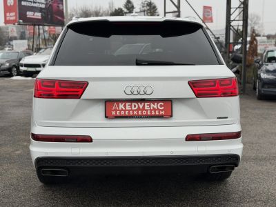 AUDI Q7 3.0 V6 TDI quattro Tiptronic ic S-line. BOSE hangrendszer. memória. 4x ülésfűtés. 4x digit klíma. Szervizelt!
