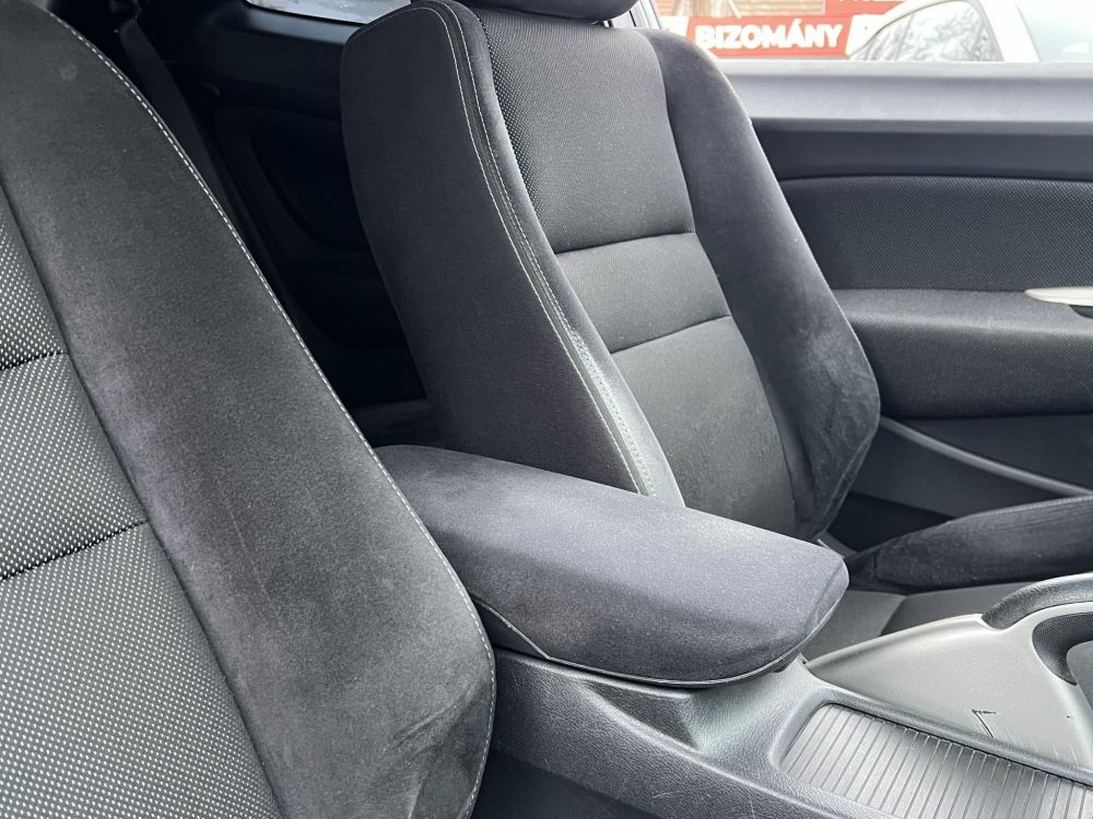 HONDA CIVIC 2.2 CTDi Type-S Type-S. Klíma Tempomat Bluetooth