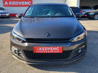 VOLKSWAGEN SCIROCCO 2.0 CR TDI DSG KÜLÖNLEGES! Japan Racing alufelni. Téli-nyári kerék! Nagyszerviz után!