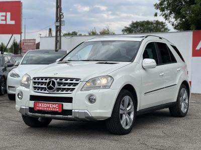 MERCEDES-BENZ ML 320 CDI (Automata) harman/kardon. légrugó. napfénytető. hátsó TV. alcantara belső!