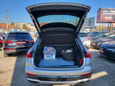 AUDI Q3 40 TFSI S line quattro S-tronic 70e km! Magyarországi LED Carplay Navigáció Keyless Márkaszervizelt!