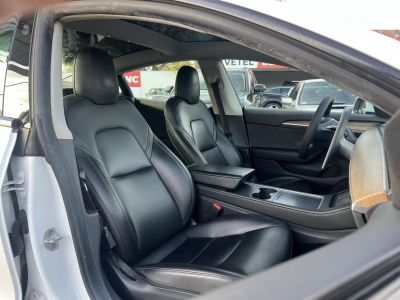 TESLA MODEL 3 Long Range AWD (Automata) FACELIFT. hőszivattyú. premium hifi. mátrix LED!