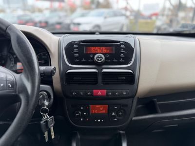 OPEL COMBO 1.6 CDTI L1H1 Enjoy 7 személyes M.o.-i. 1.tul. Márkaszervizelt. Téli-nyári kerék garnitúra!