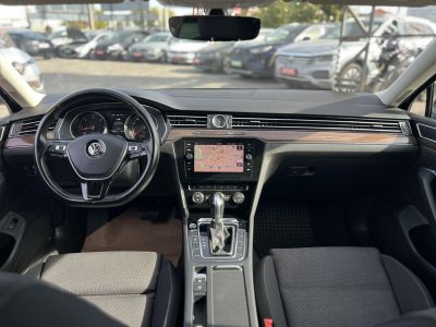 VOLKSWAGEN PASSAT VIII Variant 2.0 TDI BMT Comfortline DSG M.o.-i. LED. CARPLAY. rendszeresen karbantartott!