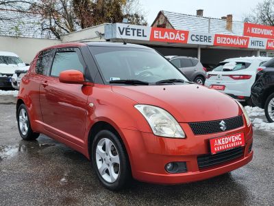 SUZUKI SWIFT 1.3 GLX CD AC (Automata) 135e km. Magyarországi Klíma Keyless Ülésfűtés Kamera Tolatóradar