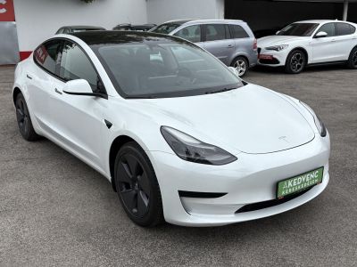 TESLA MODEL 3 Standard Range Plus Aut 101e km. facelift. garanciális. mátrix LED. höszivattyú!