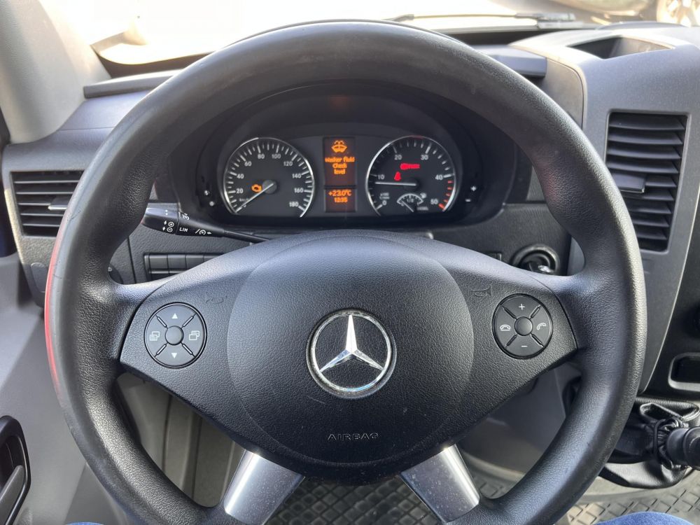 MERCEDES-BENZ SPRINTER 316 CDI 906.633.13 Kamera Ülésfűtés Vonóhorog Tolatóradar Bi-xenon Állófűtés