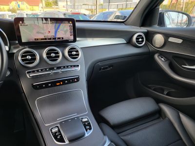 MERCEDES-BENZ GLC 300 de 4Matic EQ Power 9G-TRONIC 21e km. M.o.-i LED Tempomat Holttér Sávtartó Carplay Burmester