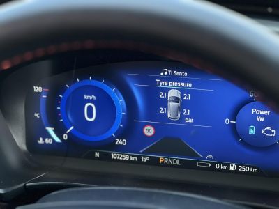 FORD KUGA 2.5 PHEV ST-Line CVT 107e km. Bang and Olufsen. head-up. 4x ülésfűtés. állítható combtámasz. gyönyörű