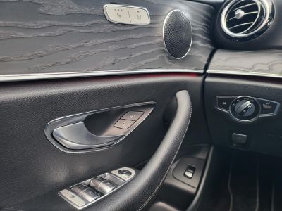 MERCEDES-BENZ E 220 d T 9G-TRONIC LED Panoráma Carplay Navi Kamera Ülésfűtés Megkímélt!