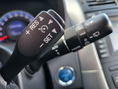 TOYOTA AURIS 1.8 HSD Sol Navi (Automata) Xenon Tempomat Kamera Digitklíma Vonóhorog Keyless