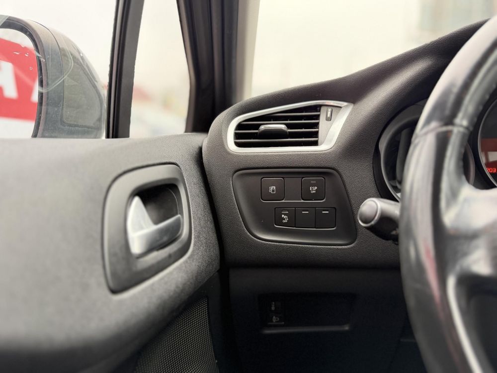 CITROEN C4 1.6 e-HDi Exclusive Masszázs ülés. Kitűnő állapot. Friss műszaki vizsga. Téli-nyári gumi!