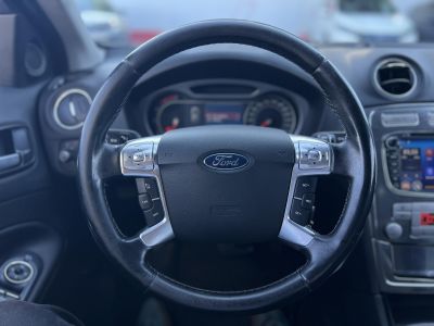 FORD MONDEO 2.0 TDCi Ghia Executive (Automata)