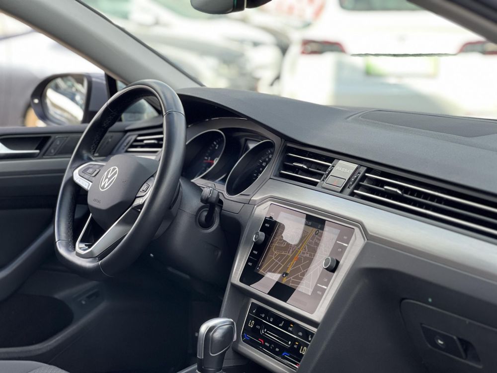 VOLKSWAGEN PASSAT VIII Variant 2.0 TDI SCR Elegance DSG