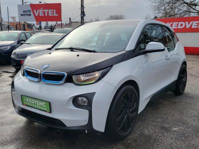 BMW I3 REX (Automata) Új 4 évszakos gumik! Loft belső. Nagy navigáció. 2 töltő kábel. Megkímélt!