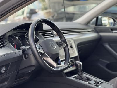 VOLKSWAGEN PASSAT VIII Variant 2.0 TDI SCR Elegance DSG