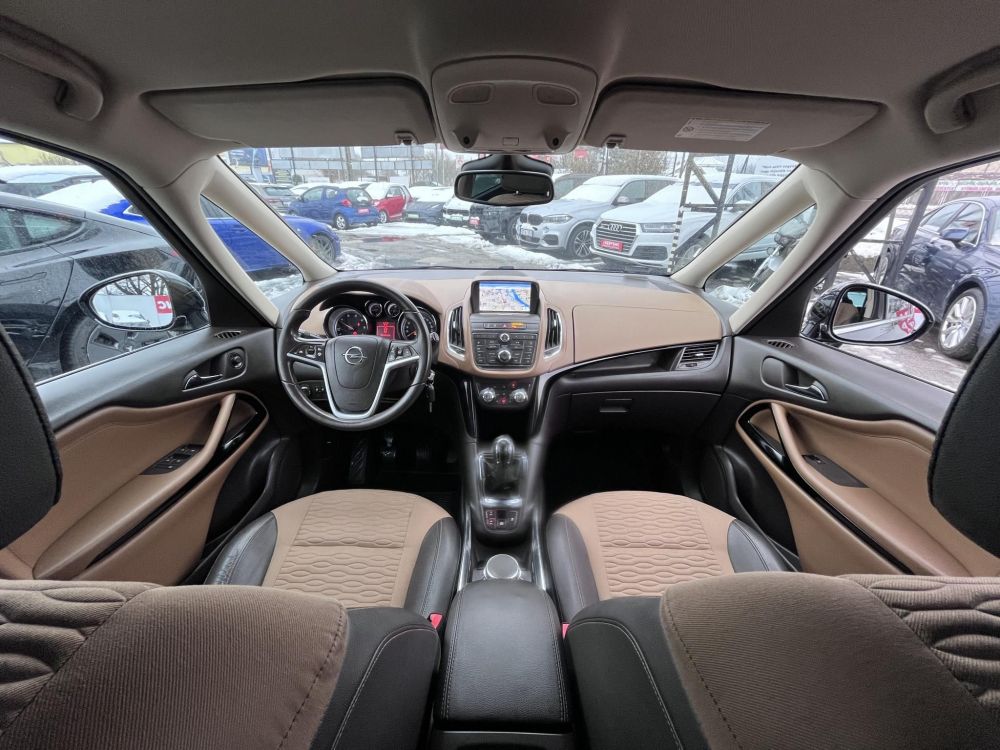 OPEL ZAFIRA TOURER 1.6 CDTI Edition (7 személyes ) Extra beltér! Klíma Tempomat Bluetooth Navi!