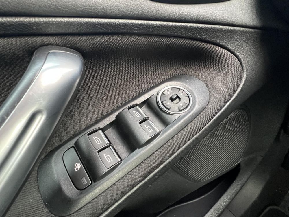 FORD S-MAX 2.0 TDCi Business Powershift Klíma Tempomat Bluetooth Navi!